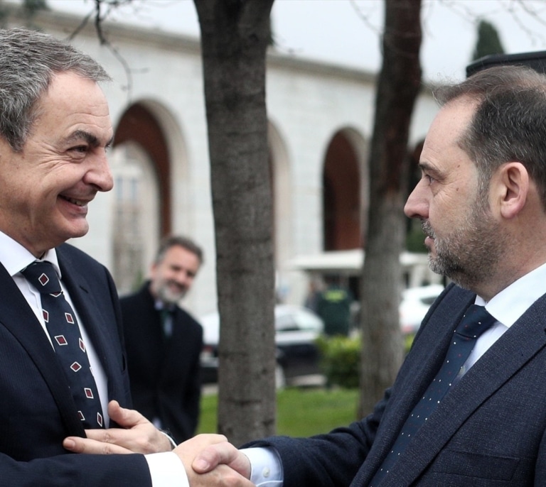 La Audiencia Nacional sostiene que la vía de Zapatero se impuso a la de Ábalos por el rescate de Plus Ultra