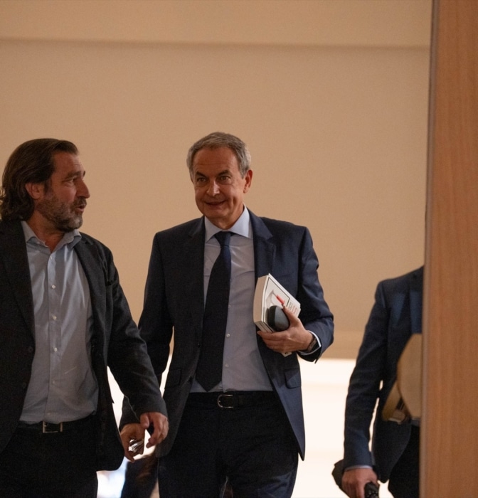 El presidente del Ateneo de Madrid, Luis Arroyo, portavoz autorizado de Zapatero: "Está sorprendido por el informe de la UDEF"