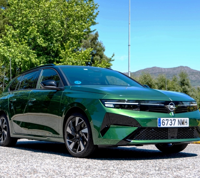 Opel Astra: Rigor germano en dos formatos