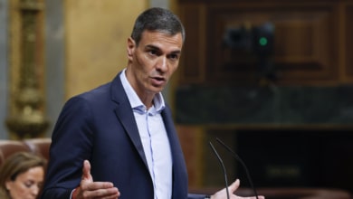 Sánchez usa su réplica para arremeter contra Ayuso y advierte de que Feijóo "no es el fin de la corrupción, es el regreso de ella"
