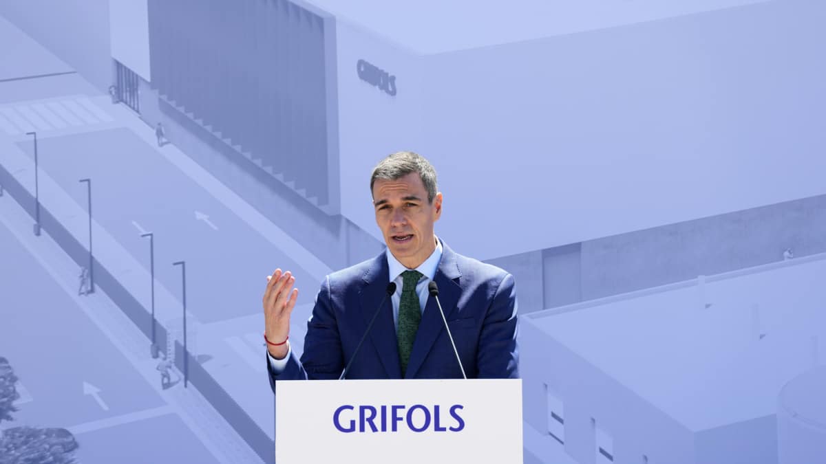 GRAFCAT3501 Lliçà de Vall (BARCELONA) 03/06/2026.- El presidente del gobierno Pedro Sánchez, durante su intervención en el acto de colocación de la primera piedra de la futura planta de la multinacional Grifols en Lliçà de Vall (Barcelona), una instalación en la que va a invertir 160 millones de euros para duplicar su capacidad de fraccionamiento de plasma en Europa. EFE/Alejandro García