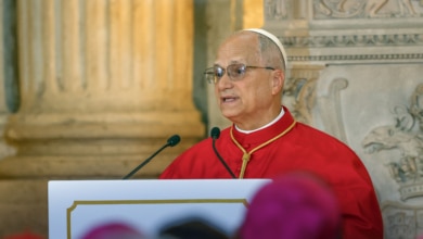 El Papa pide huir de los "enfoques identitarios" y las "narrativas polarizantes" en su primer discurso en España