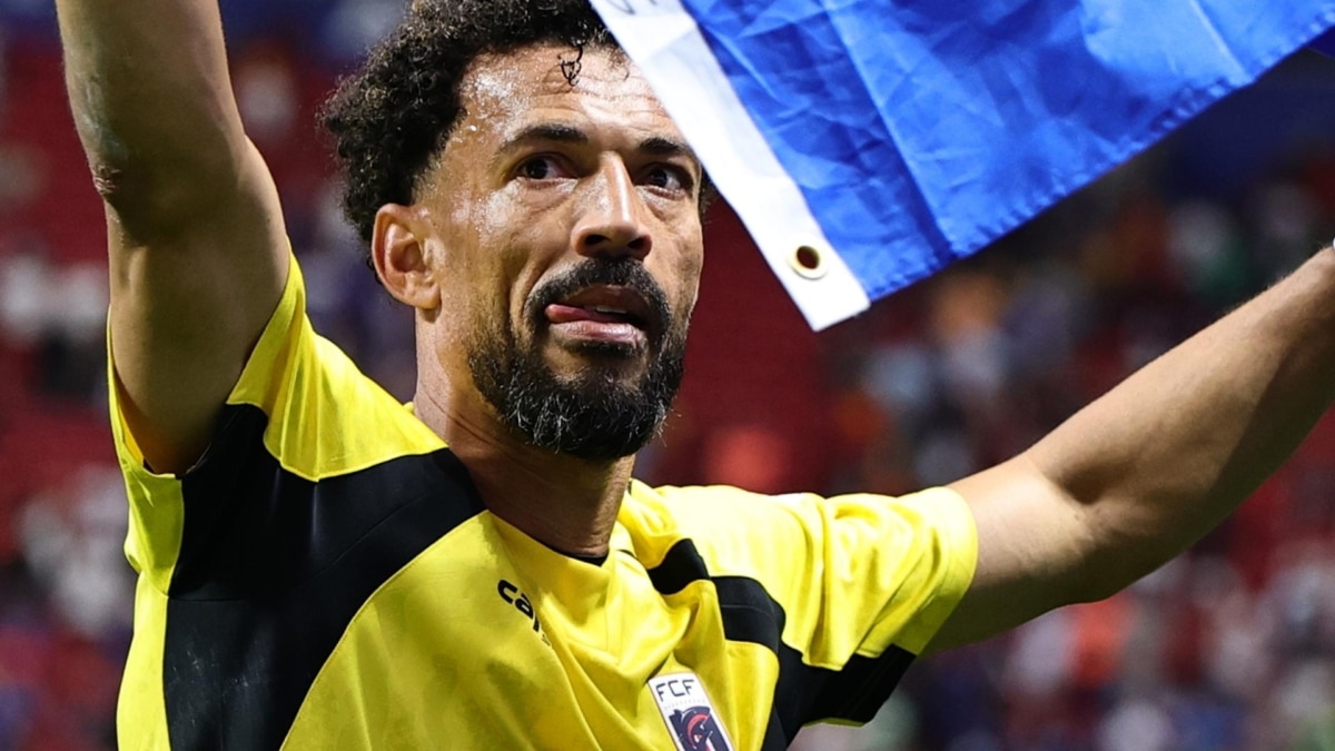 Vozinha celebra el empate ante España.