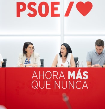 El PSOE empieza a engrasar la maquinaria electoral y habilita tres plazos [...]