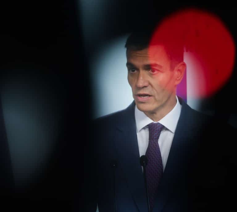 Sánchez se ata a Zapatero