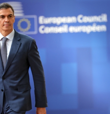 Sánchez abre por primera vez la puerta a anticipar las generales en [...]