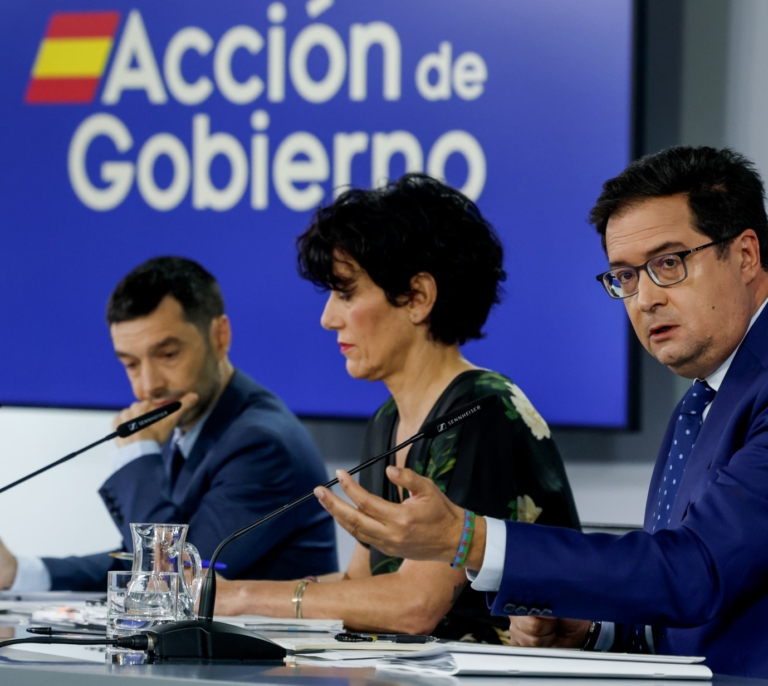 El Gobierno se reafirma en su crítica a algunos jueces y celebra el castigo a la corrupción, "se llame Ábalos o Ayuso"