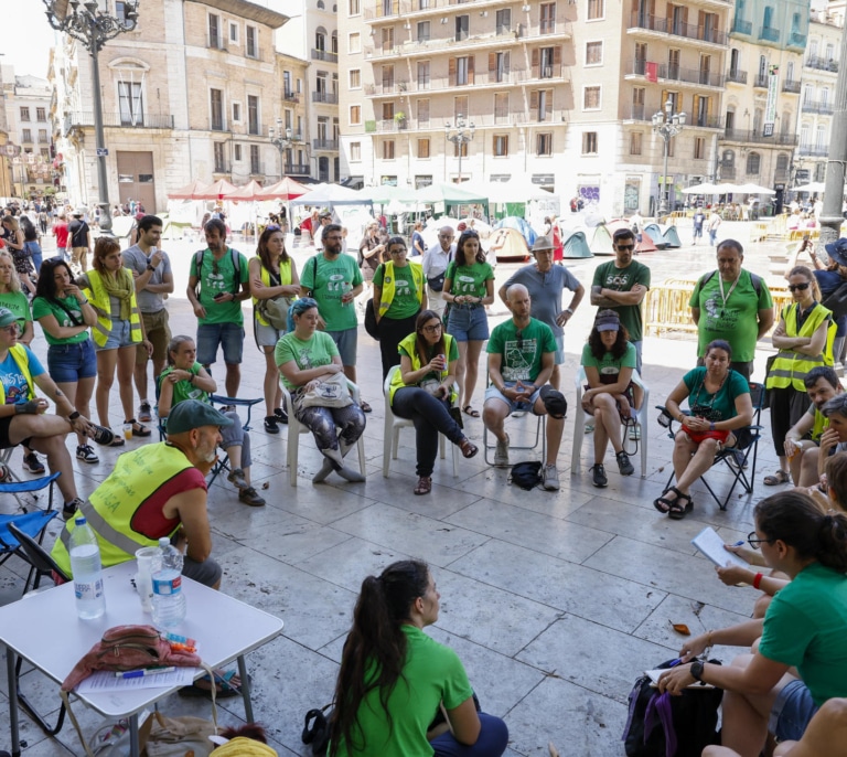 Los profesores valencianos apuestan por parar la huelga mientras rechazan la propuesta de Educación
