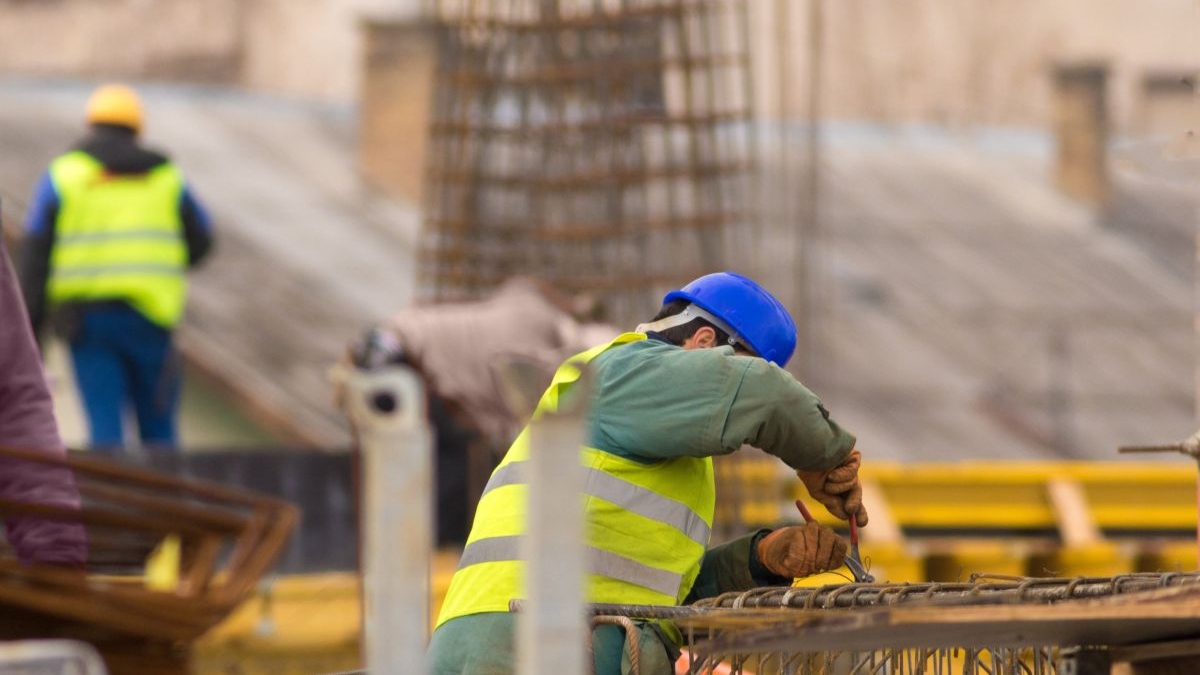 Expertos advierten de que la reforma de la prevención laboral puede alterar el modelo que da cobertura a la mayoría de las empresas españolas