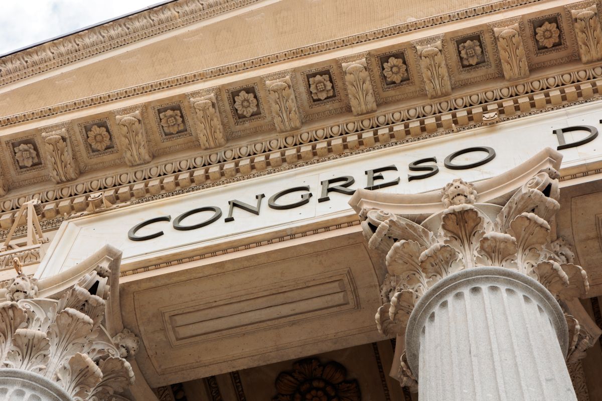 El Pleno del Congreso aborda una generosa ‘pasarela al RETA’