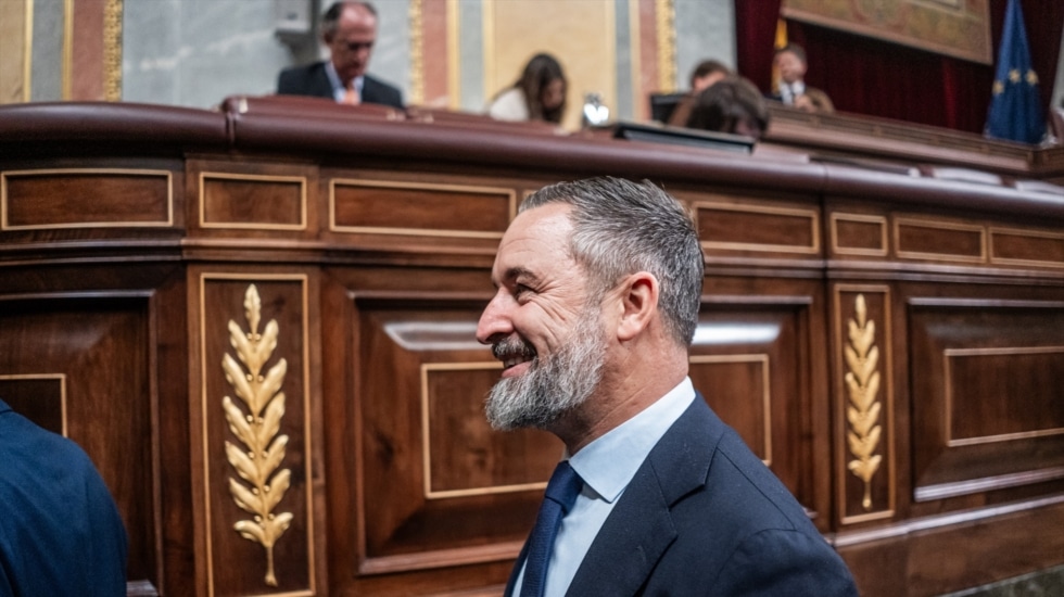 Vox enfila su asamblea crecido por su papel "decisivo" de gobierno y con Espinosa y los críticos desactivados 
