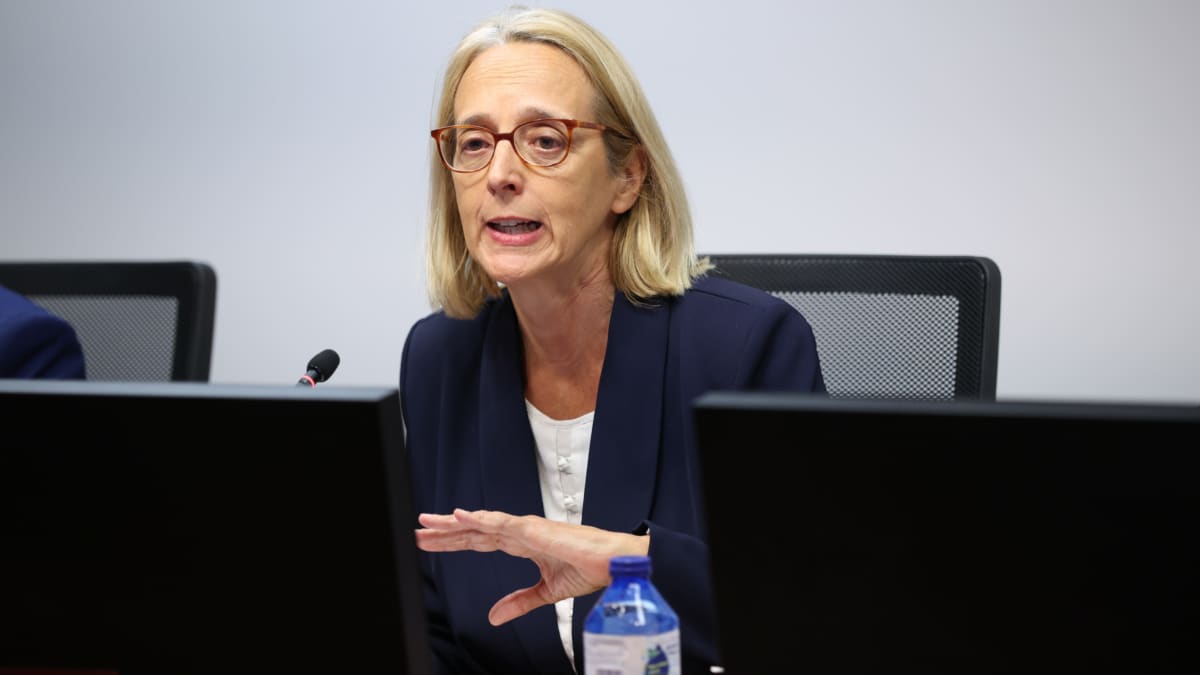 La presidenta de la AIReF, Inés Olondriz,