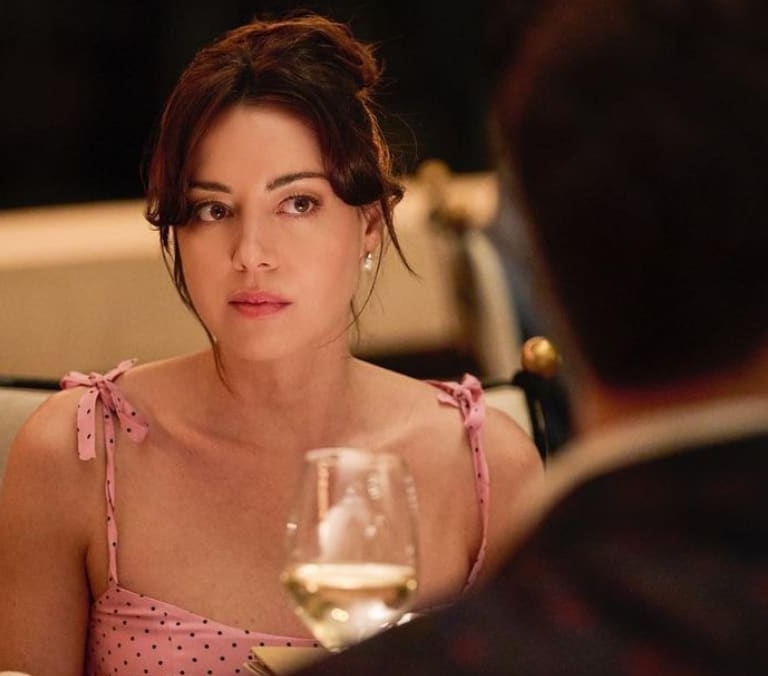 El resurgir de Aubrey Plaza año y medio después del suicidio de su marido: embarazada de este guapo actor de 'Girls'