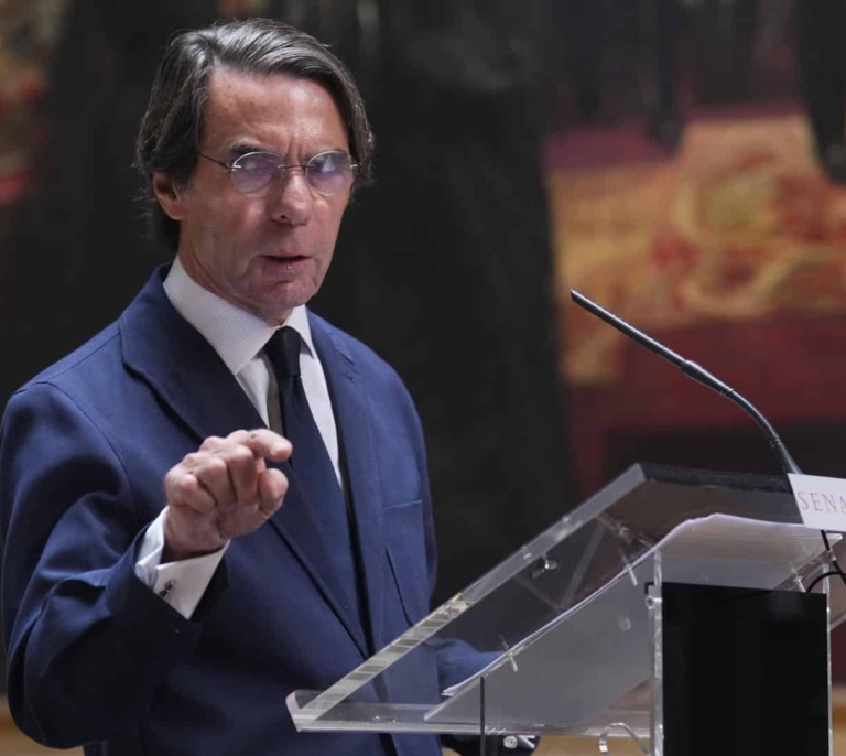 Aznar arremete en el Senado contra los pactos del Gobierno con Bildu: "Está en juego la derrota de ETA"