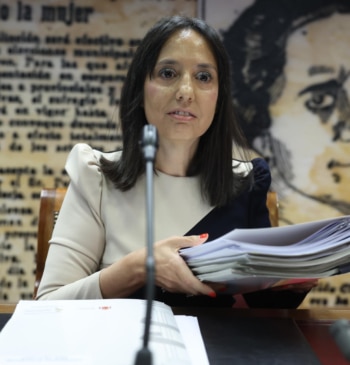 "Ha mentido": PP y Vox rechazan las explicaciones de la directora de [...]