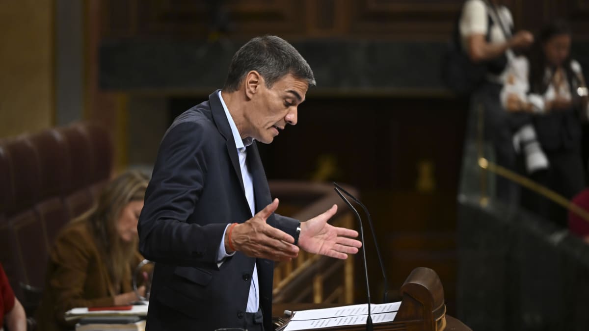 MADRID, 24/06/2026.- El presidente del Gobierno, Pedro Sánchez en su réplica final durante su intervención por la comparecencia del jefe del Ejecutivo para dar explicaciones de los casos judiciales que afectan a su entorno político este miércoles en el Congreso de los Diputados en Madrid. EFE/ Fernando Villar