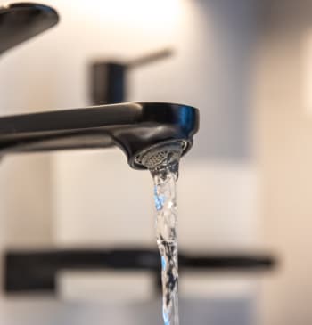 ¿Te sabe rara el agua del grifo? El Canal de Isabel II [...]