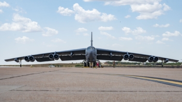 El B-52 estrellado en California, un avión nuclear de 1960 que puede llevar hasta 32 toneladas de bombas