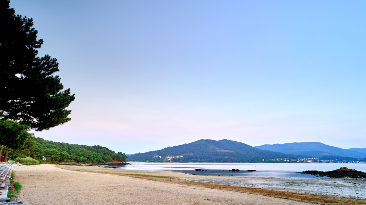 Mueren ahogados dos bañistas en las playas de Outes y Ferrol en A Coruña