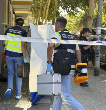 Un joven de 24 años mata a puñaladas al logopeda de su [...]