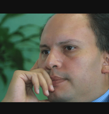El Gobierno confirma que concedió la nacionalidad al político chavista vinculado a [...]