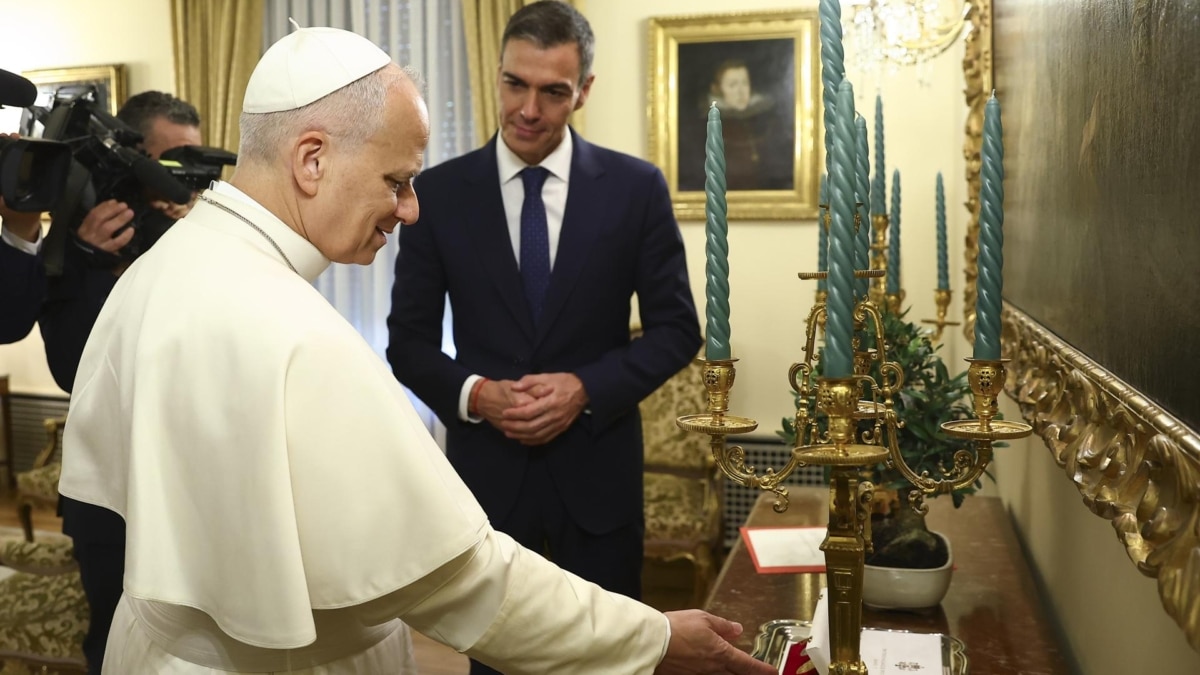 Sánchez está exprimiendo al papa