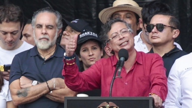 Petro insiste en el "posible fraude" en las presidenciales colombianas mientras la Registraduría confirma los resultados