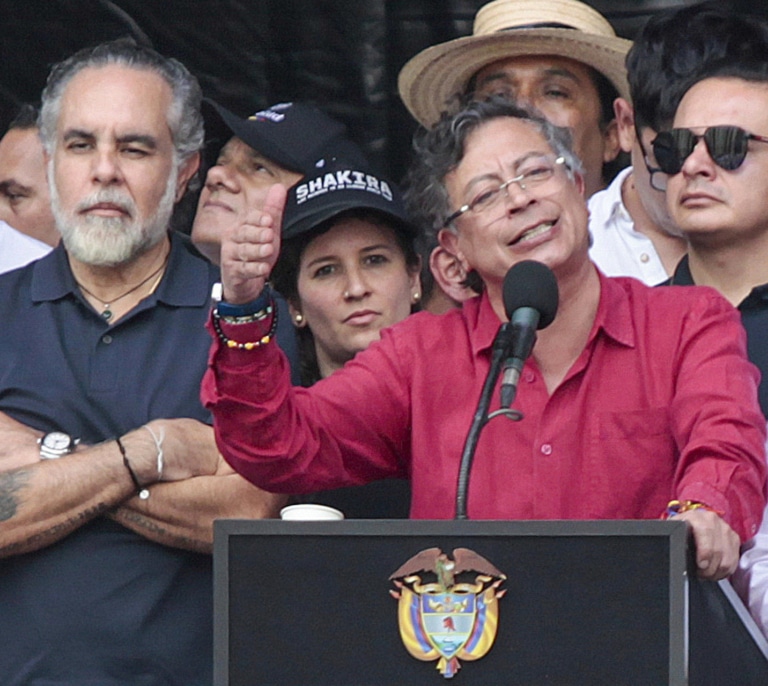 Petro insiste en el "posible fraude" en las presidenciales colombianas mientras la Registraduría confirma los resultados
