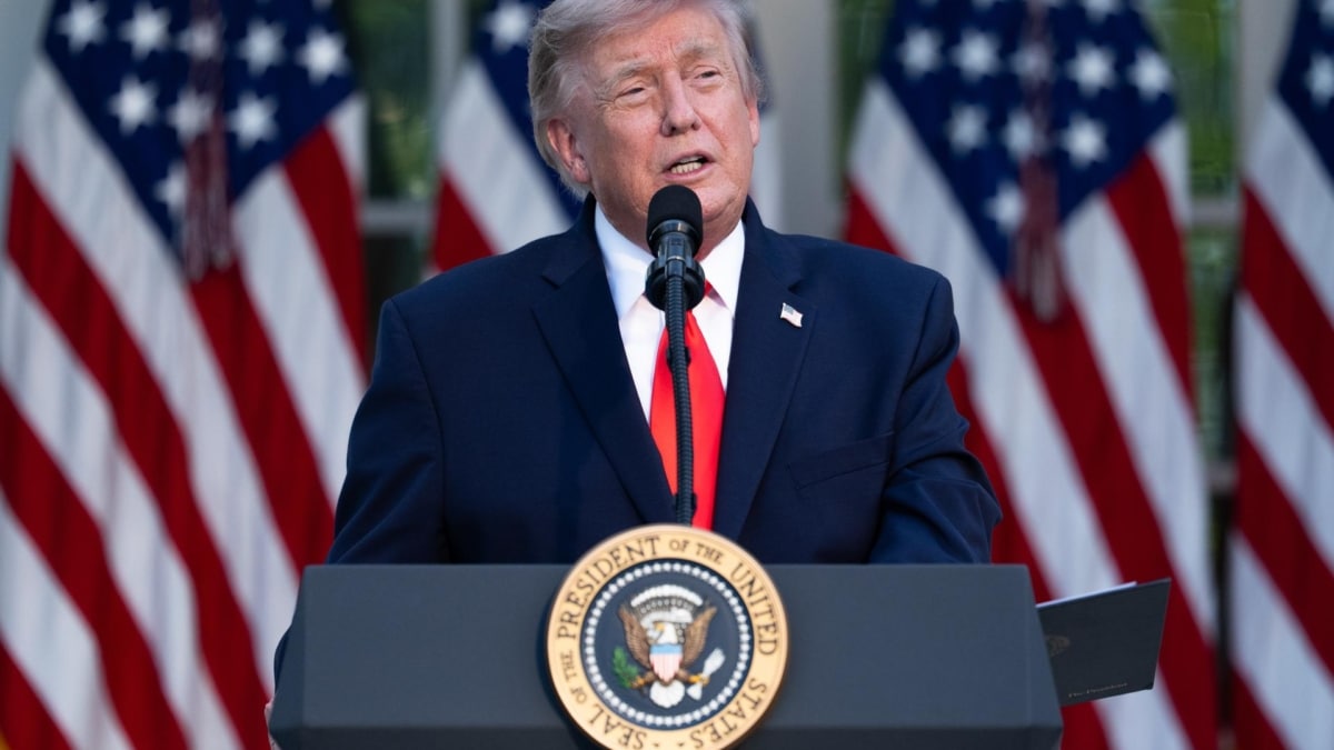 Trump amenaza con aranceles del 100 % a los países europeos que aprueben el impuesto a las tecnológicas