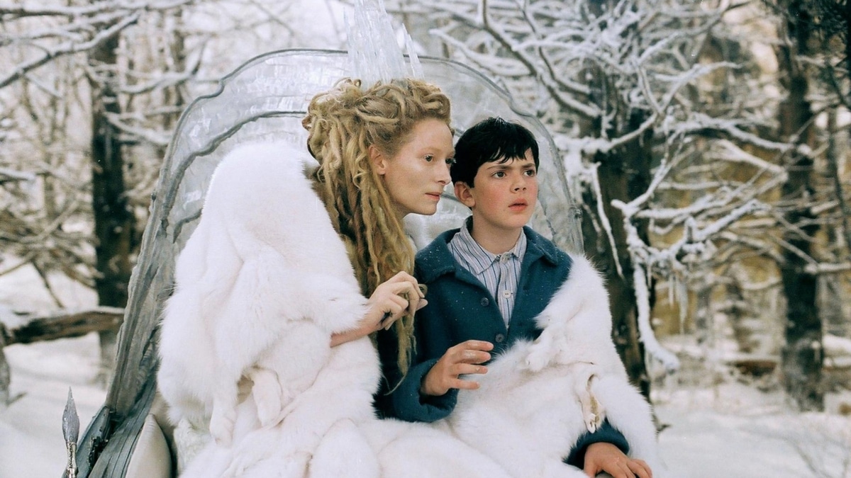 Escena de la primera adaptación de la saga, 'El león, la bruja y el armario' de 2005