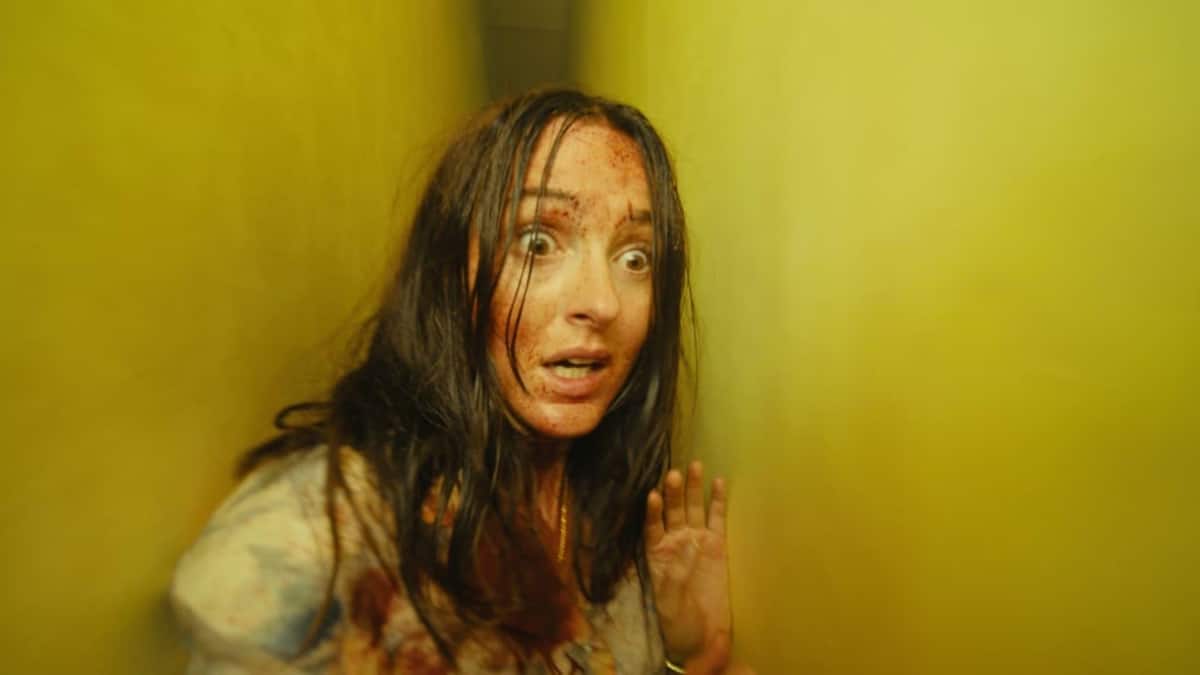 Escena de Renata Reinsve en 'Backrooms'