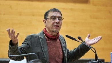 Monedero niega las acusaciones de acoso a una alumna y lleva a los tribunales su suspensión de la Complutense