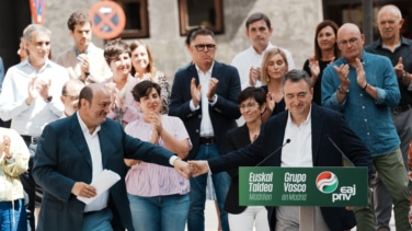 Sabin Etxea, la puerta que todos tocan en busca de favores, ayuda y contratos