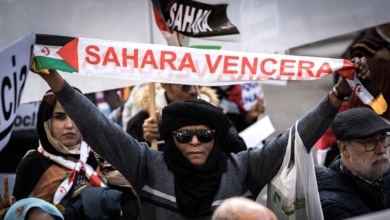 El Gobierno vuelve a denegar de forma "ilegal" permisos de residencia a saharauis hijos de españoles