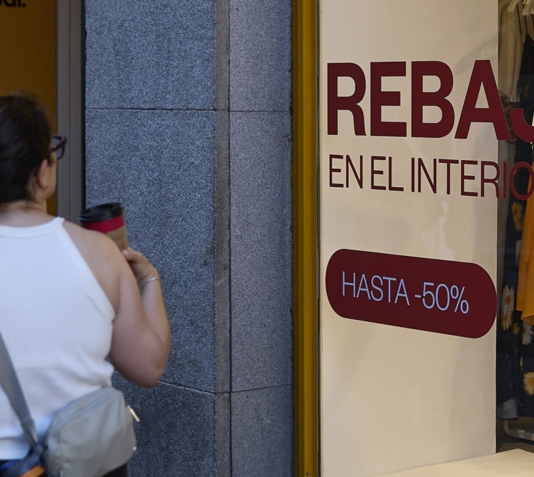 ¿Cuándo empiezan las rebajas de verano? Fechas de los descuentos en Zara, El Corte Inglés o Amazon