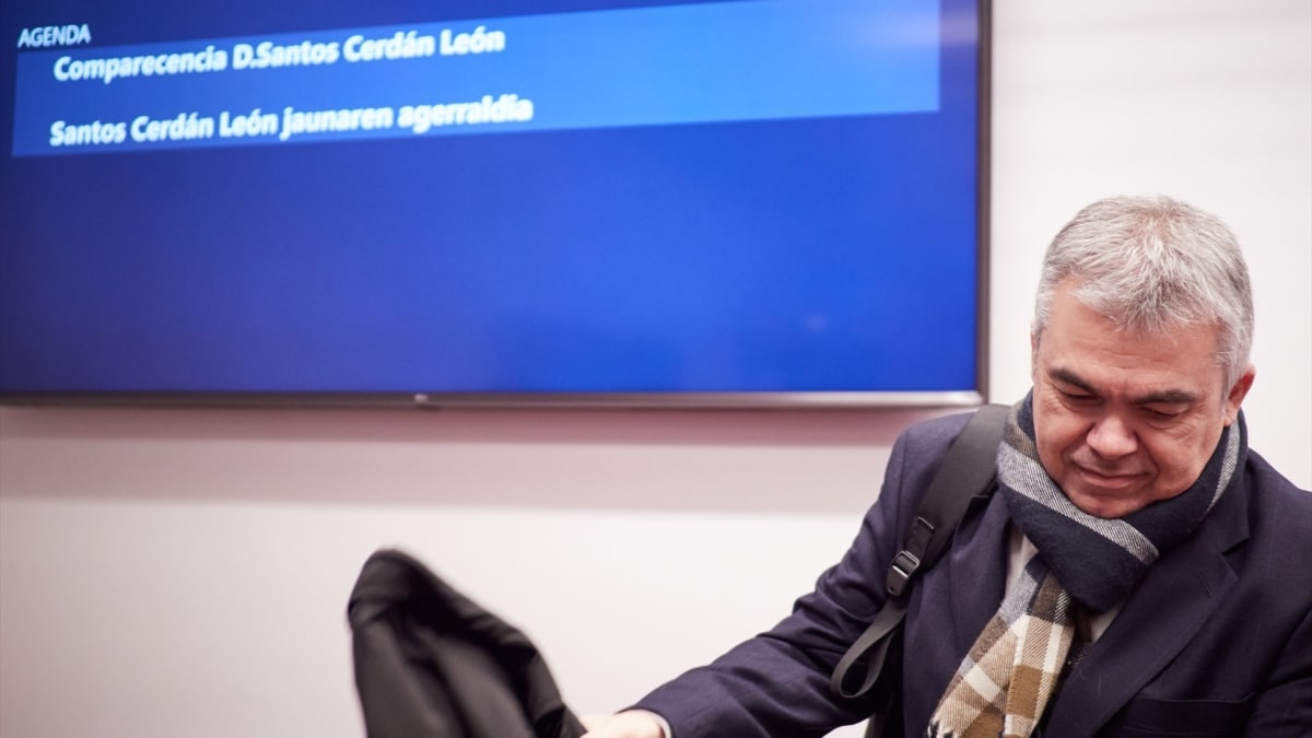 El exsecretario de organización del PSOE Santos Cerdán comparece en la Comisión de Investigación sobre adjudicaciones públicas