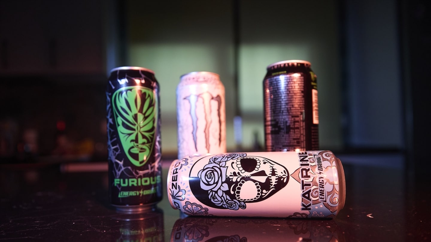 Prohibido comprar bebidas energéticas antes de los 16: así es la nueva ley que ya está en marcha