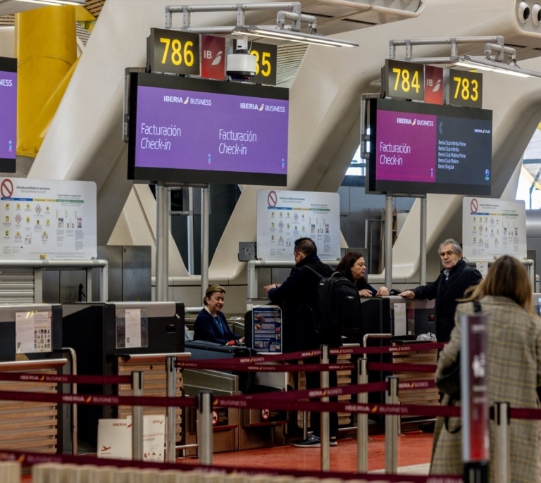 La UE acuerda reformar los derechos de los pasajeros con indemnizaciones de hasta 600 euros y cambios en el equipaje de mano