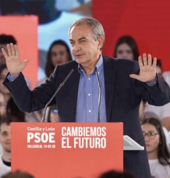 El PSOE empieza a abrir los ojos con Zapatero: "La caída del [...]
