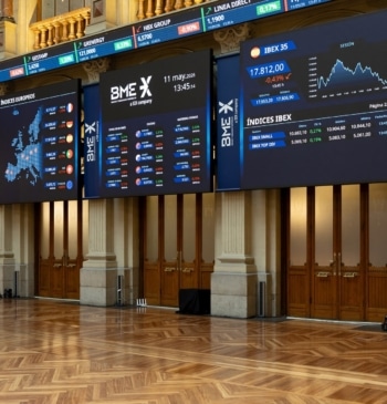 El Ibex 35 sube un 1,01 % y marca un nuevo récord [...]