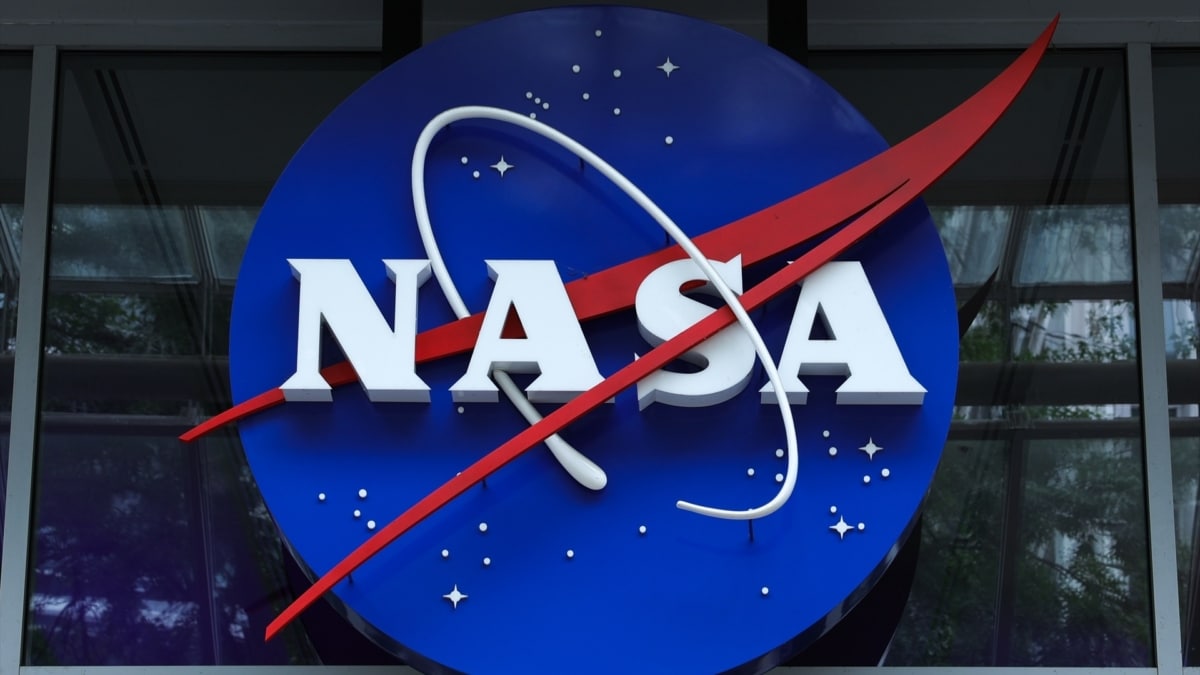 Los astronautas de la EEI reanudan sus actividades tras una alerta por fuga de aire en el módulo ruso