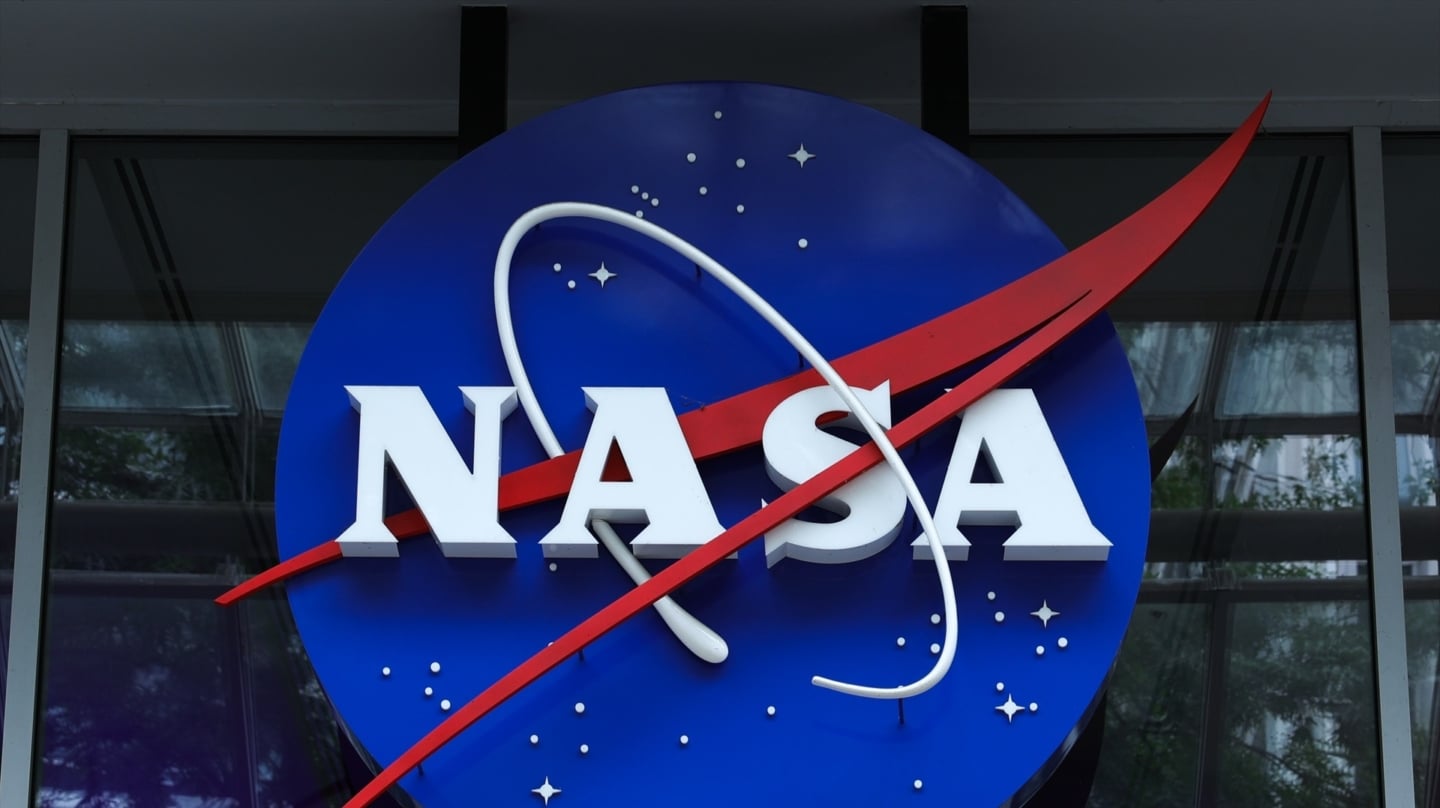 Los astronautas de la EEI reanudan sus actividades tras una 