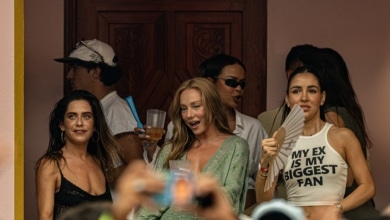 Polémica por el 'casting oculto' de Bad Bunny: así eligen a las mujeres que suben a 'La Casita'