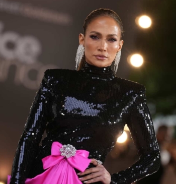 Jennifer Lopez y el día que perdió la vista por agotamiento: ¿sufren [...]