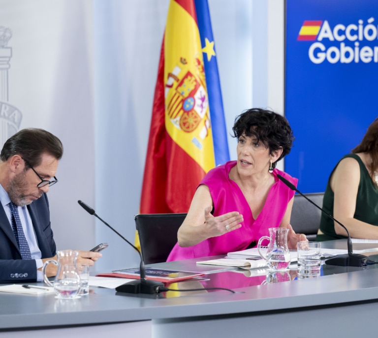 Moncloa no ve "motivo alguno para imputar al PSOE ni a Sánchez" en el 'caso Leire Díez'