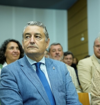 Andalucía destina 1,4 millones a impulsar proyectos de investigación sanitaria y colaboración [...]