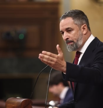 Vox recibió 12 millones de dinero público en 2025, donó dos a [...]