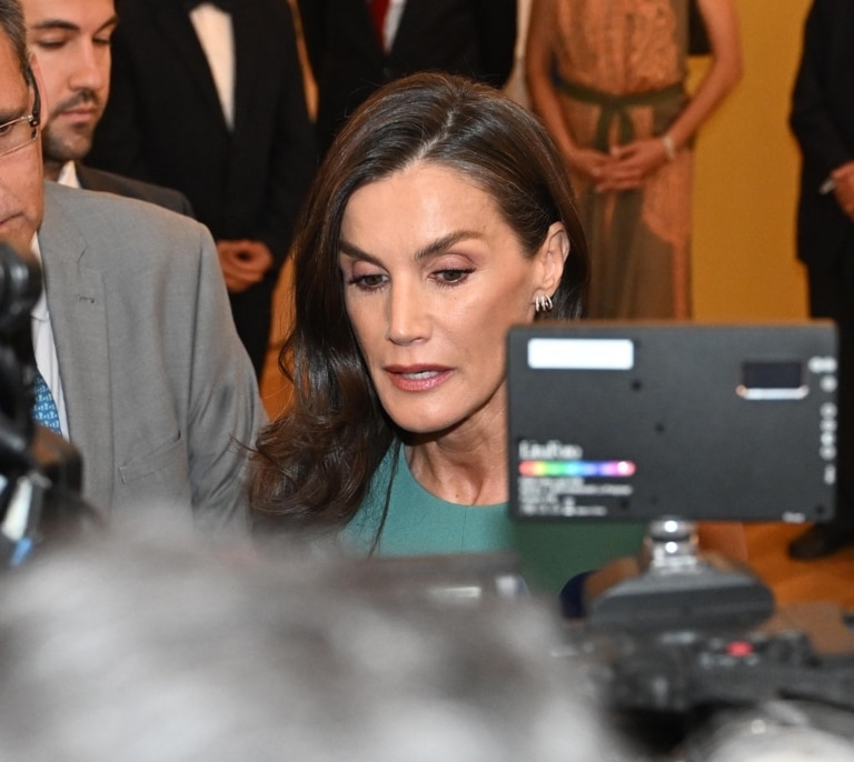 La reina Letizia valora el "gran desafío" en Venezuela tras los dos terremotos