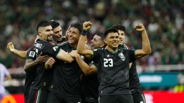 México golpea primero y se convierte en la primera selección clasificada para la siguiente fase del Mundial