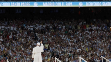 El papa obra el milagro de devolver los conciertos al Bernabéu